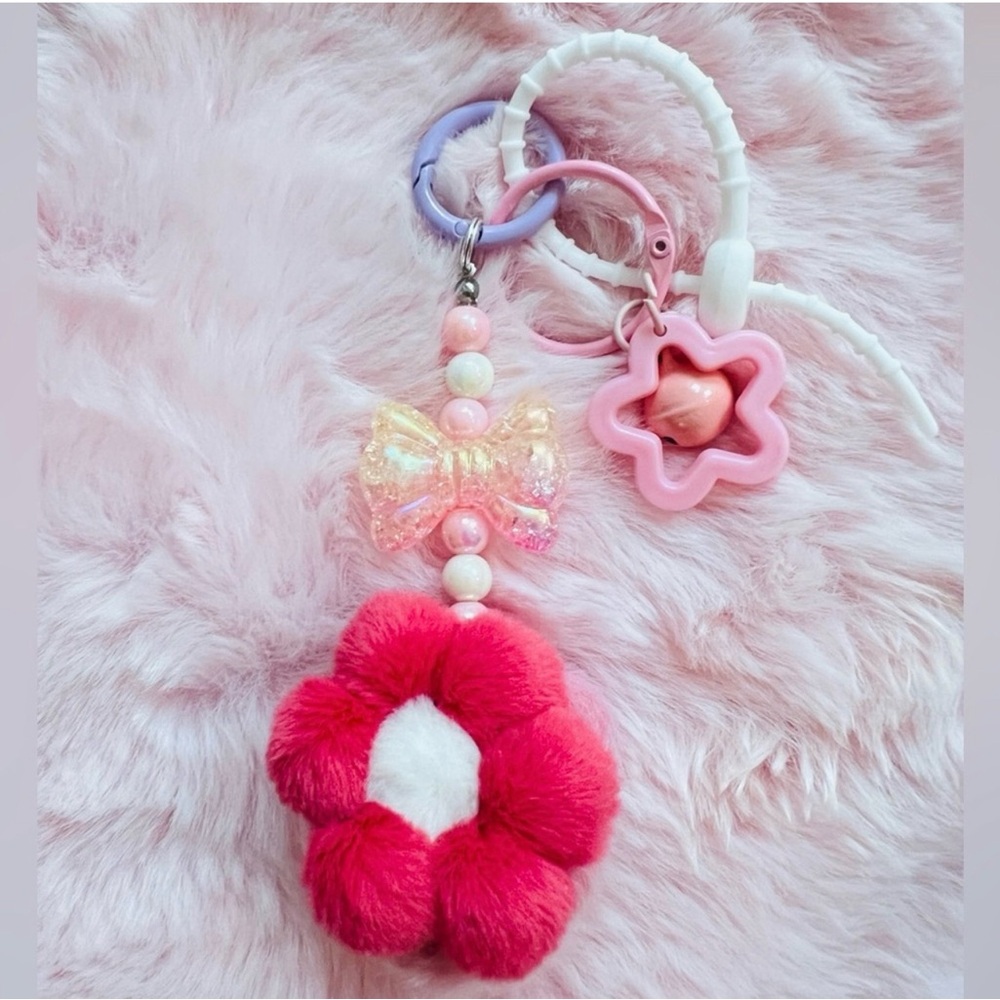 🌸Pink and Red Plush Flower Keychain, Bag/ Phone Charm